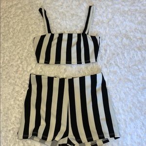 Striped set
